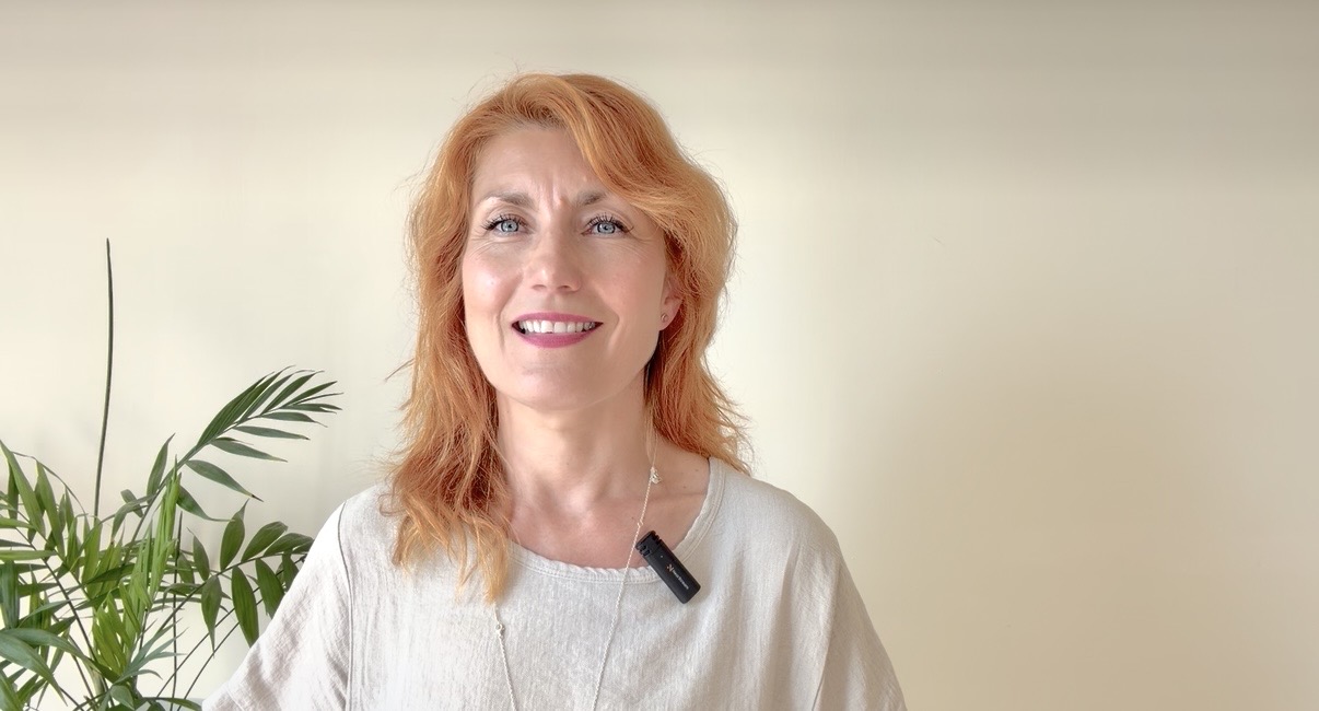 Julia — NeuroWellness